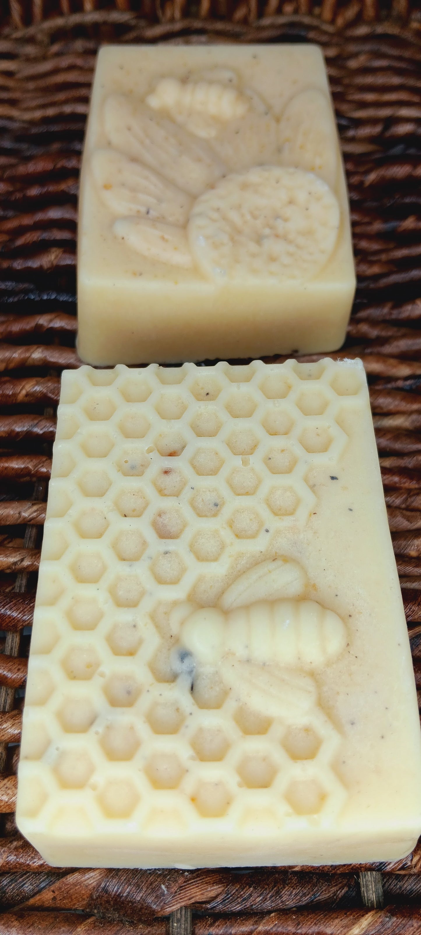 Red Palm Oatmeal Sea Moss Soap